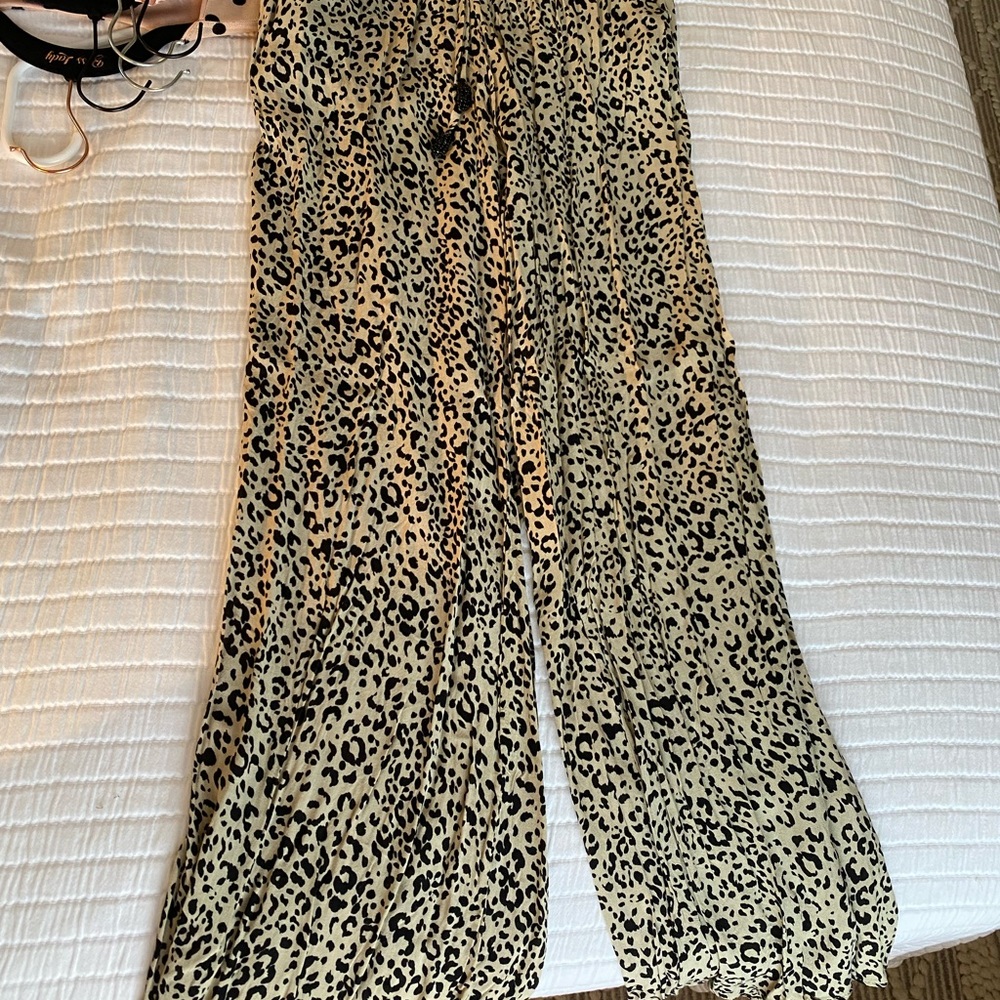 Flowy Cheetah Pants